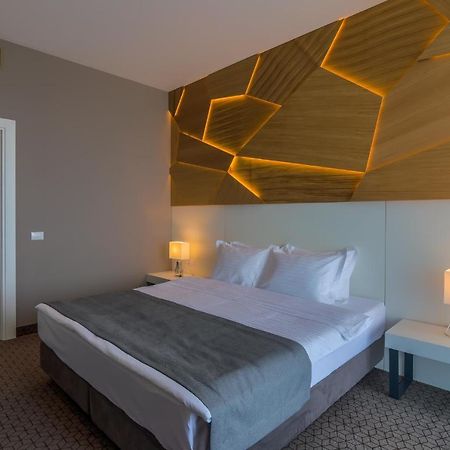 Nyota Hotel & Conference Center Mamaia Luaran gambar