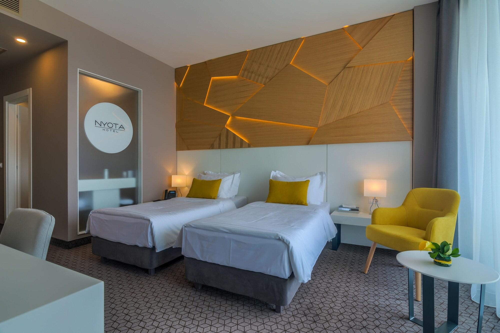 Nyota Hotel & Conference Center Mamaia Luaran gambar