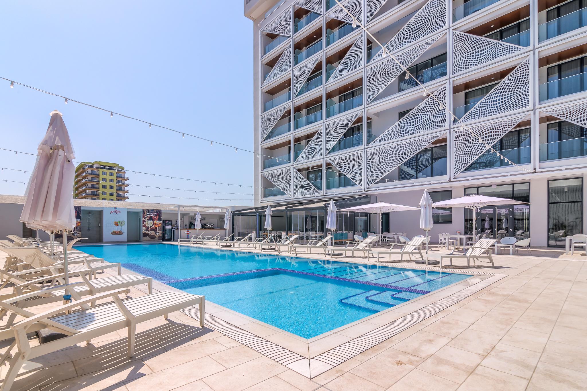 Nyota Hotel & Conference Center Mamaia Luaran gambar