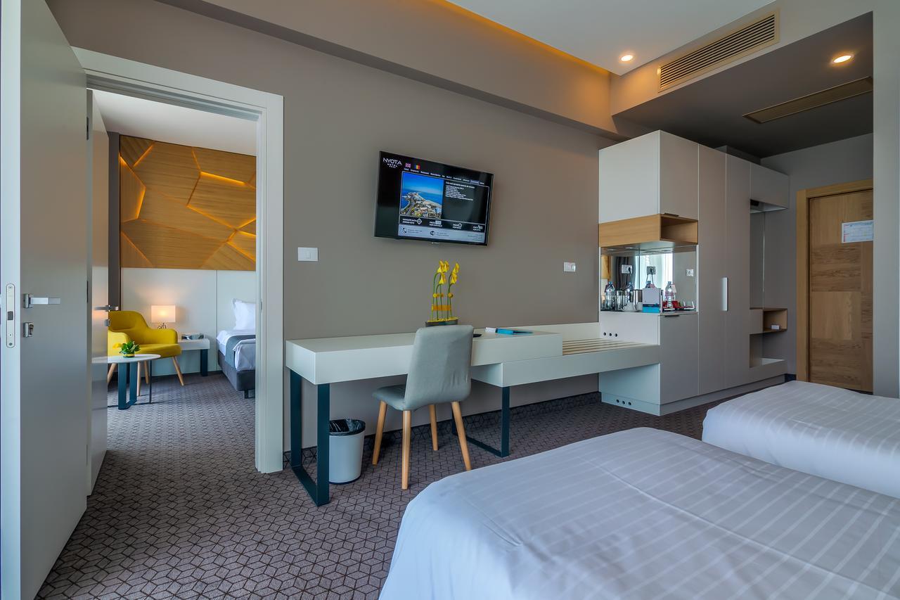 Nyota Hotel & Conference Center Mamaia Luaran gambar