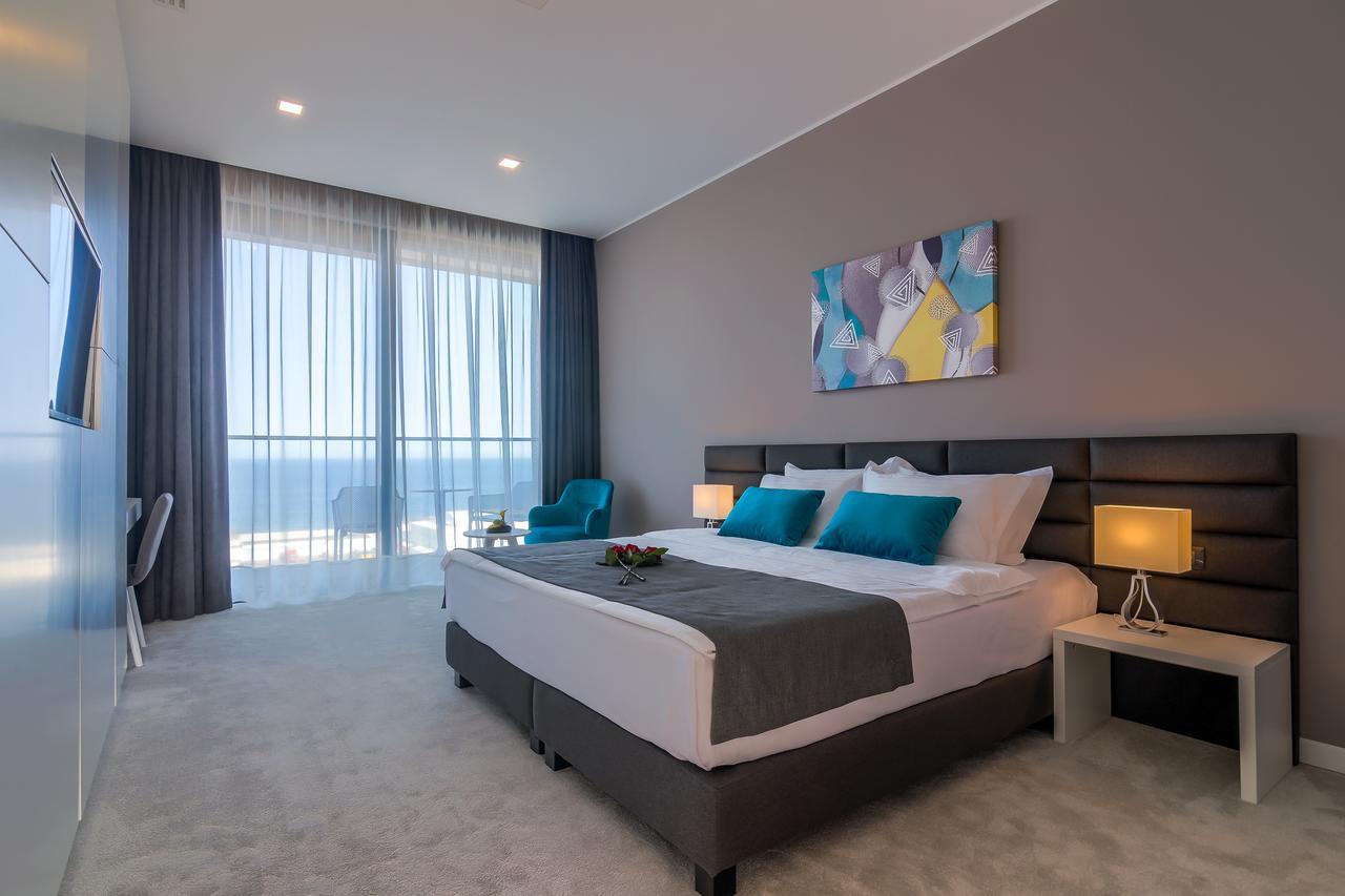 Nyota Hotel & Conference Center Mamaia Luaran gambar