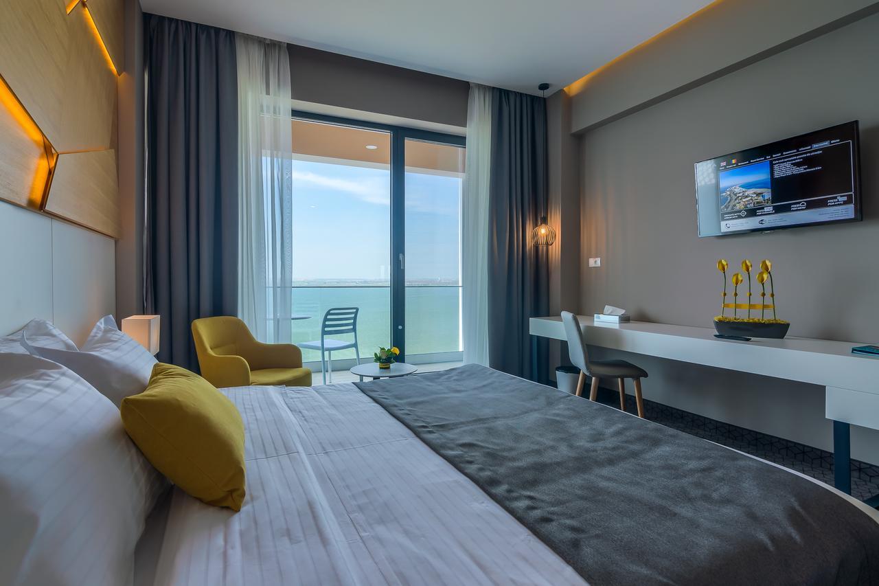 Nyota Hotel & Conference Center Mamaia Luaran gambar