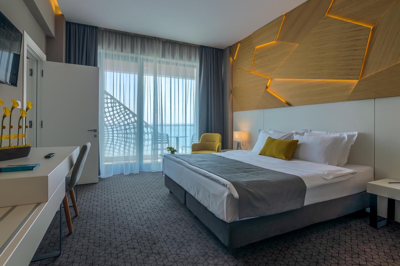Nyota Hotel & Conference Center Mamaia Luaran gambar