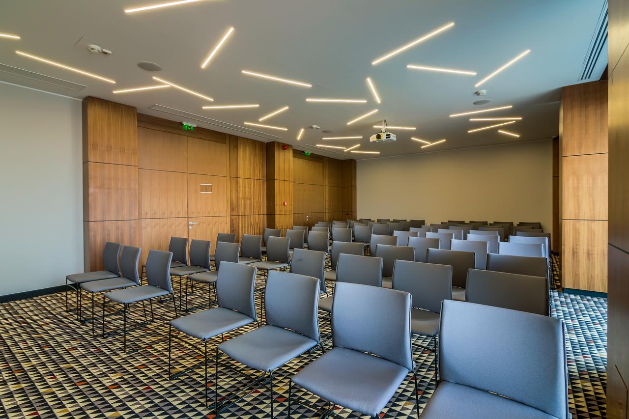 Nyota Hotel & Conference Center Mamaia Luaran gambar